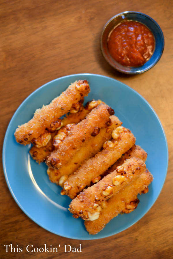 Fried-Mozzarella-Sticks-2